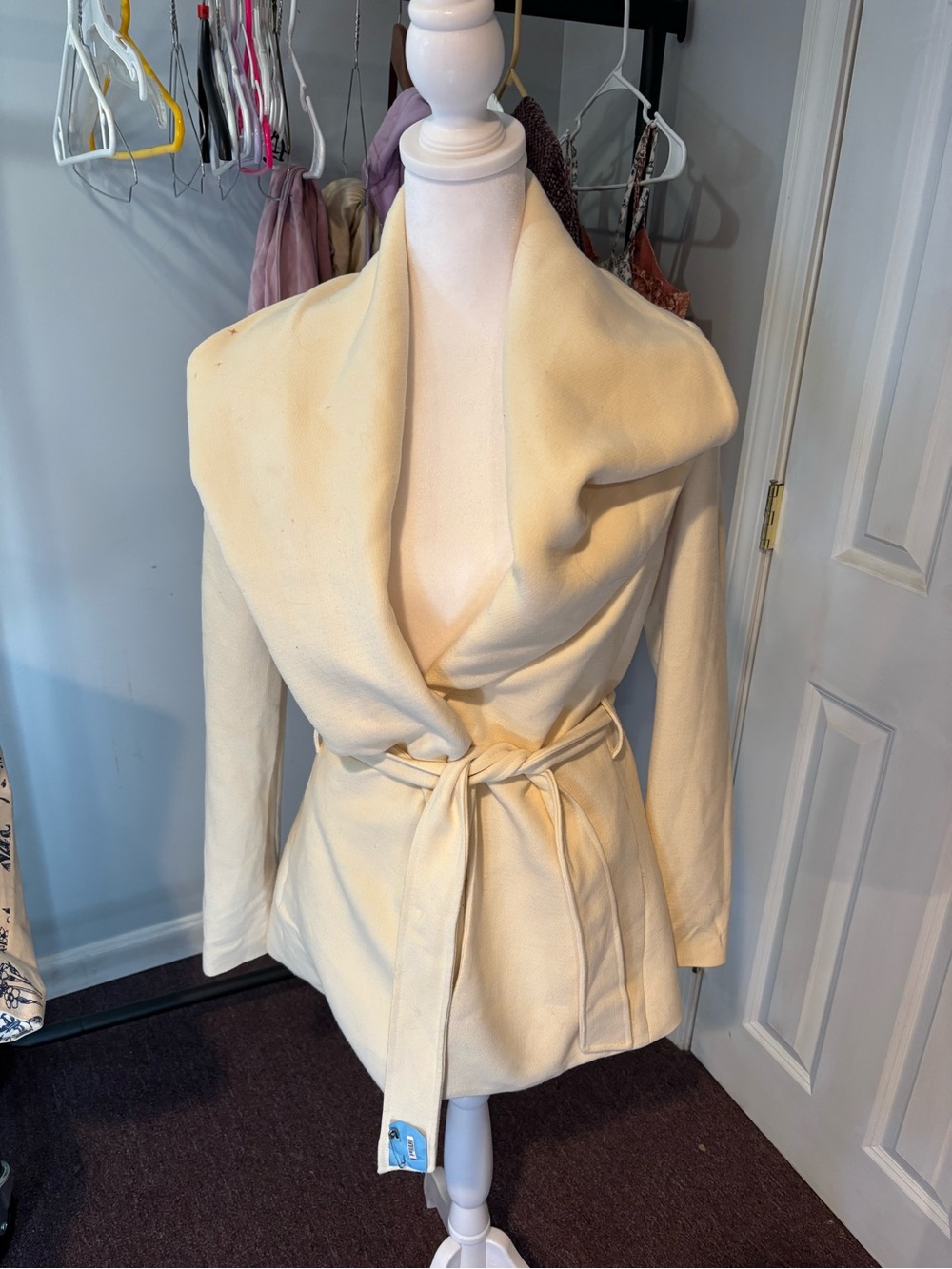 Beautiful fancy jacket from forever 21 contemporary collection size xs